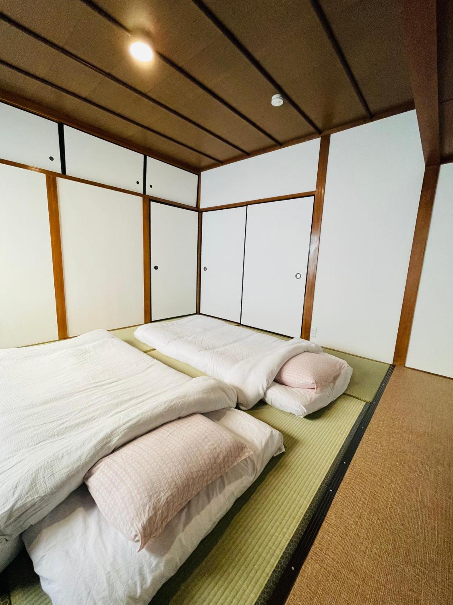 Namba Shinsaibashi 10 Mins Osaka Castle　East Appartement Buitenkant foto