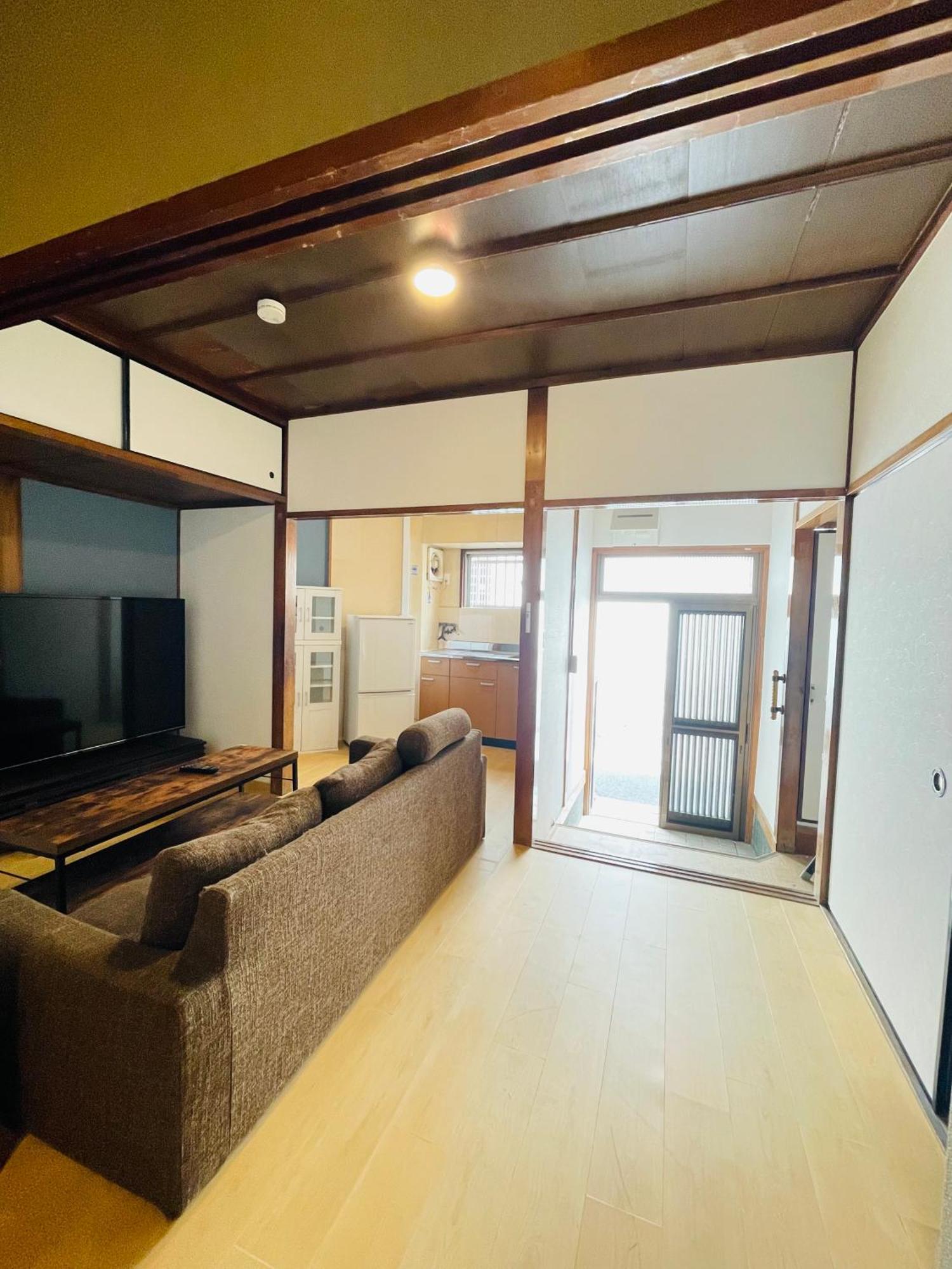 Namba Shinsaibashi 10 Mins Osaka Castle　East Appartement Buitenkant foto